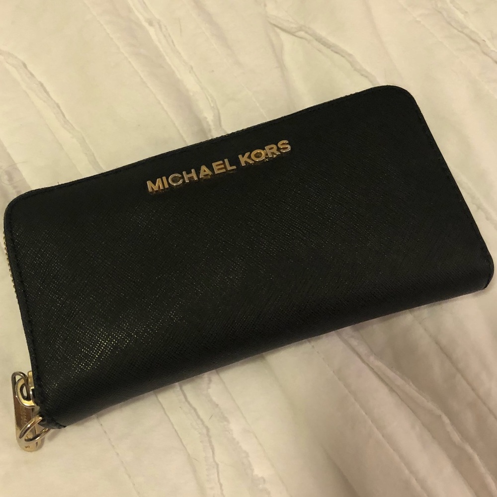MK Jet Set Wallet 🖤